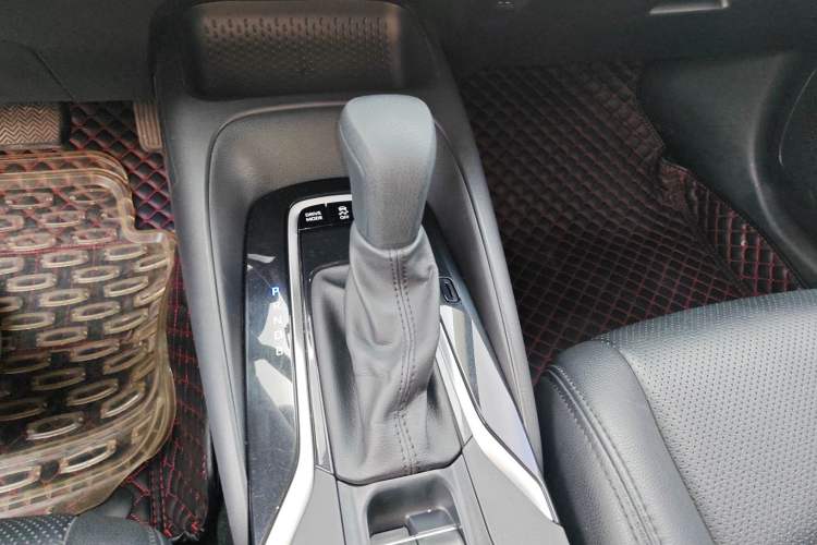 Used Toyota Corolla 2021 Dual-Motor 1.8L E-CVT Elite Edition