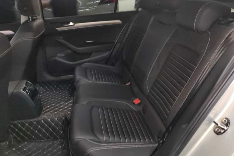 Used Volkswagen Magotan 2020 280TSI DSG Comfort Edition Left Rear Seat