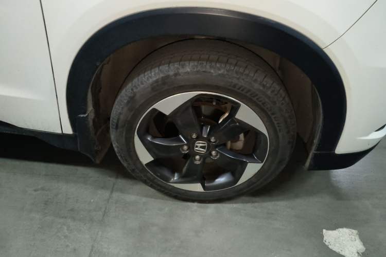 Used Honda Vezel 2017 1.8L CVT Front-Wheel Drive Pioneer Edition Right Front Wheel Hub