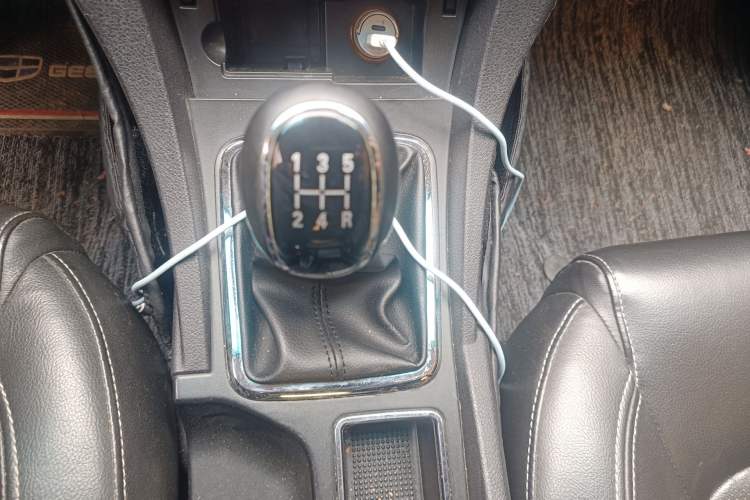 Used Geely Auto Emgrand 2017 Sedan Million Edition 1.5L Manual - Upward Version Gear Lever