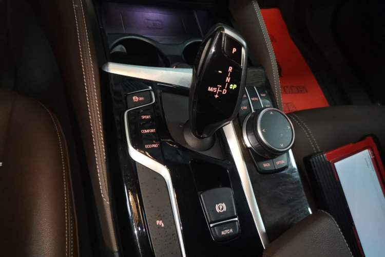 Used BMW 5 Series 2020 525Li M Sport Package Gear Lever