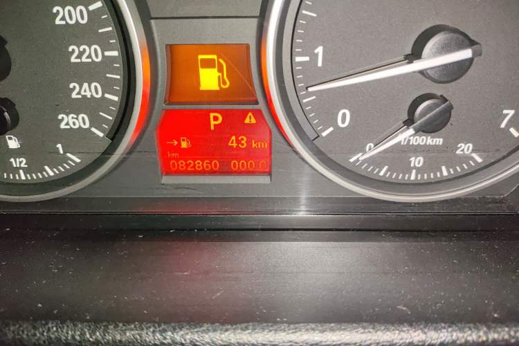 Used BMW X1 2012 xDrive20i Odometer Close Up