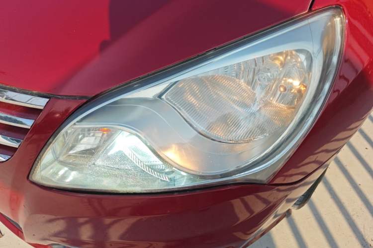 Used Hyundai Celesta 2015 1.6L Automatic Luxury Model
