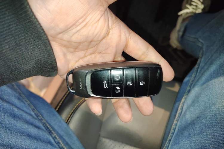 Used AION Y 2022 70 Tech Edition Lithium Iron Phosphate Vehicle Key