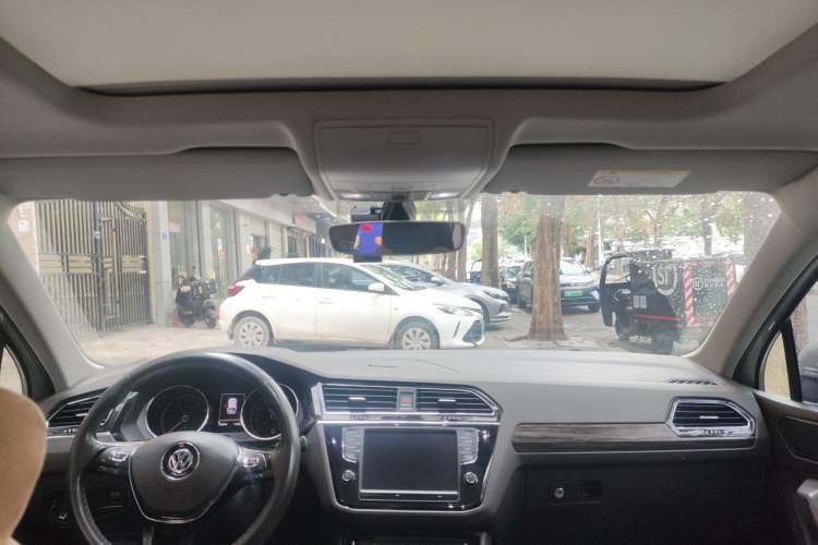 Used Volkswagen Tiguan L 2018 Facelift 330TSI Automatic Two-Wheel Drive Luxury Edition
