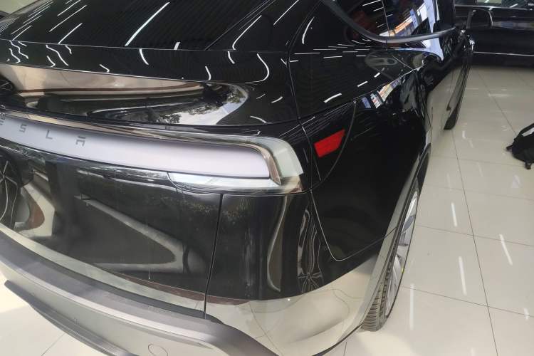 Used Tesla Model Y 2026 Rear-Drive Model
