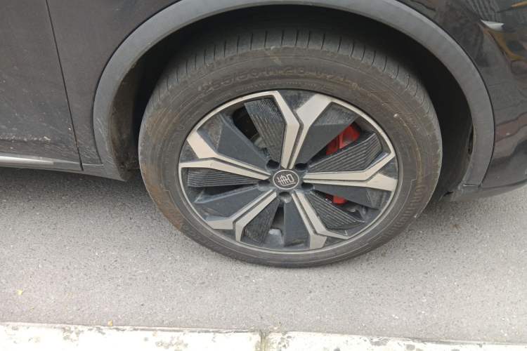 Used BYD Tang New Energy 2022 EV 730KM Luxury Model Right Front Wheel Hub