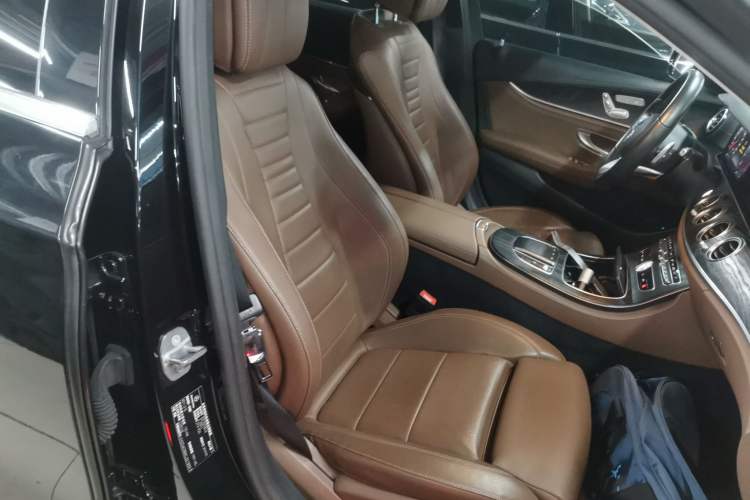 Used Mercedes-Benz E-Class 2019 E 200 L Sport Edition Right Front Seat