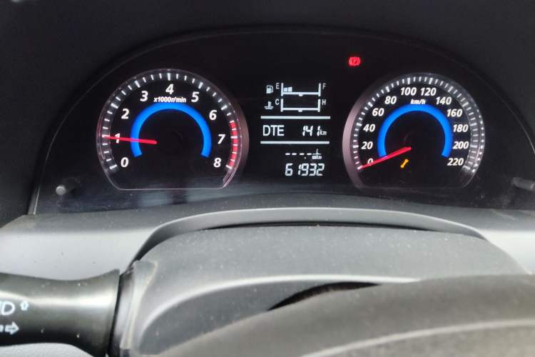 Used Zotye Z300 2012 1.5L Manual Elite Edition Odometer Close Up