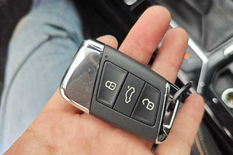 Used Volkswagen Passat New Energy 2020 430 PHEV Hybrid Elite Edition China VI Standard Vehicle Key