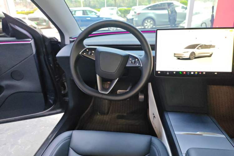 Used Tesla Model 3 2023 Long-Range All-Wheel-Drive Version