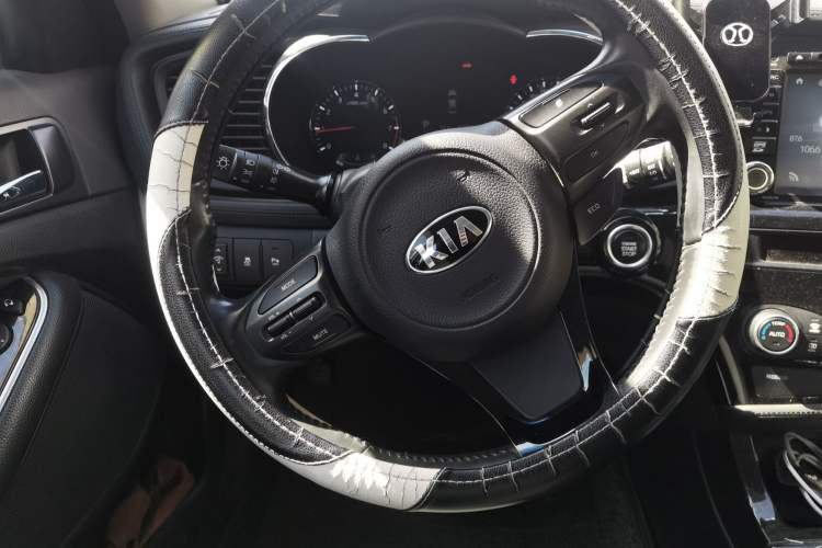 Used Kia K5 2015 2.0L Automatic LUX