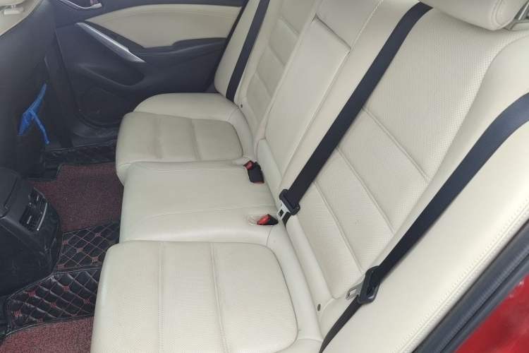 Used Mazda Atenza 2015 2.0L Blue Sky Luxury Edition Left Rear Seat