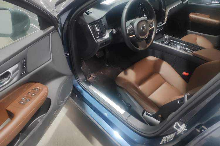 Used Volvo S60 2025 B4 Zhiyi Luxury Edition Driver Seat