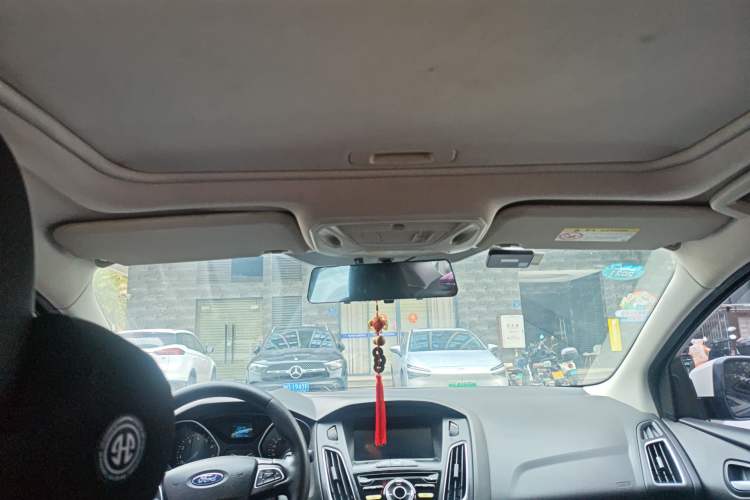 Used Ford Focus 2017 Sedan 1.6L Automatic Fashion Edition Smart Drive Version Headliner