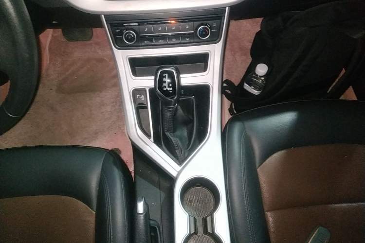 Used Geely Auto Vision 2019 Upgraded Model 1.5L CVT Luxury Version China VI Standard