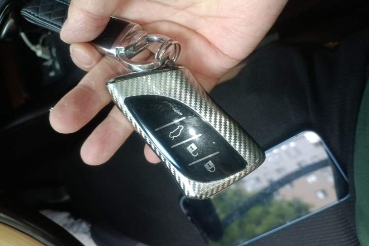 Used Lexus ES 2020 300h Executive Edition
