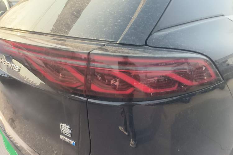 Used BYD Tang New Energy 2025 DM-i 115KM Flagship Model Right Rear Taillight