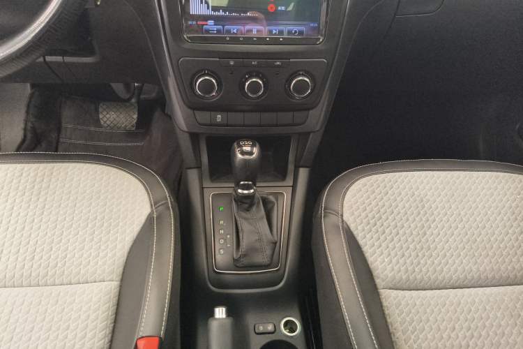 Used Skoda Yeti 2017 TSI280 DSG Advanced Edition
