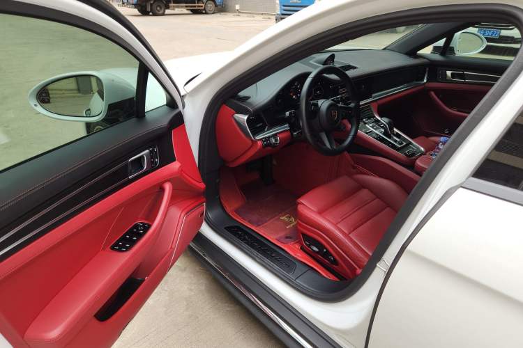 Used Porsche Panamera 2023 Panamera Executive Long Wheelbase 2.9T Driver Seat