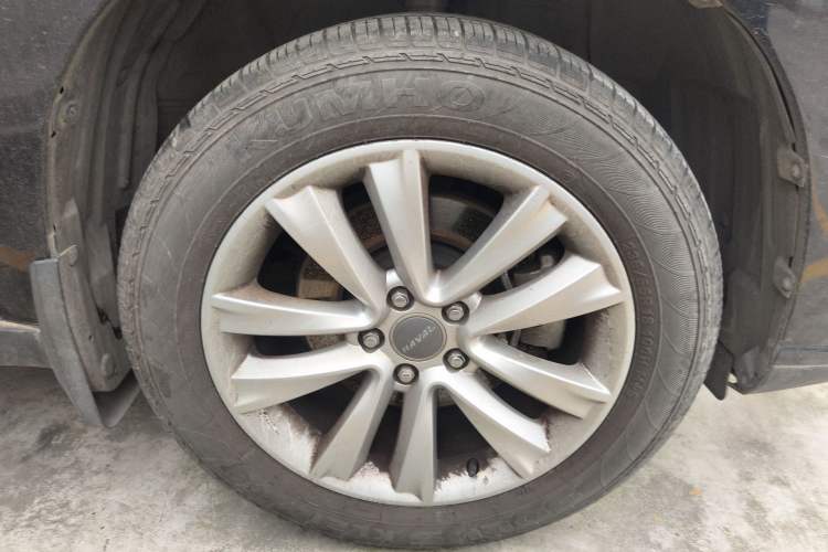 Used Haval H2 2016 Red-Label 1.5T Manual Two-Wheel Drive Luxury Model Right Front Wheel Hub