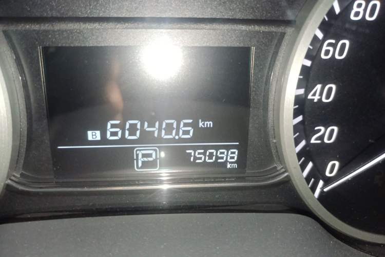 Used Nissan Sylphy 2019 1.6XV CVT Smart Connect Luxury Edition China VI Standard Instrument Cluster