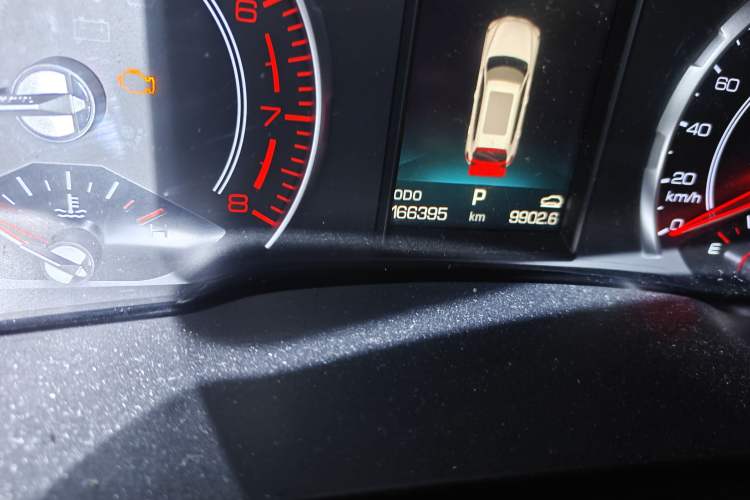 Used Haval H6 2017 Red-Label 1.3T Automatic Two-Wheel Drive ZhiShang Model
