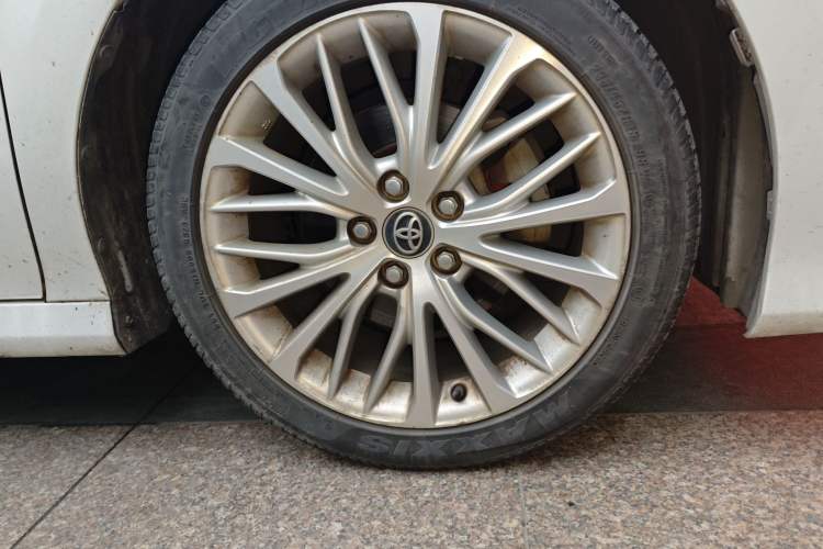 Used Toyota Camry 2018 2.5G Luxury Edition Right Front Wheel Hub