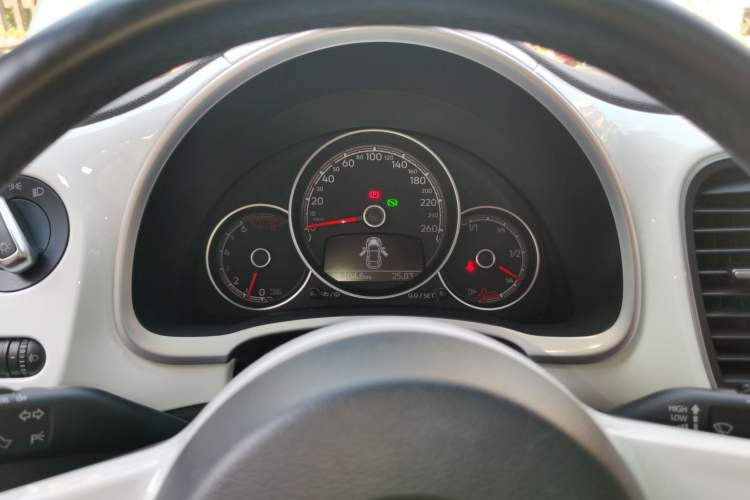 Used Volkswagen Beetle 2018 180TSI Shangle Model Instrument Cluster