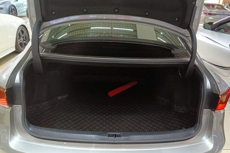 Used Lexus IS 2017 300 F SPORT Edition
