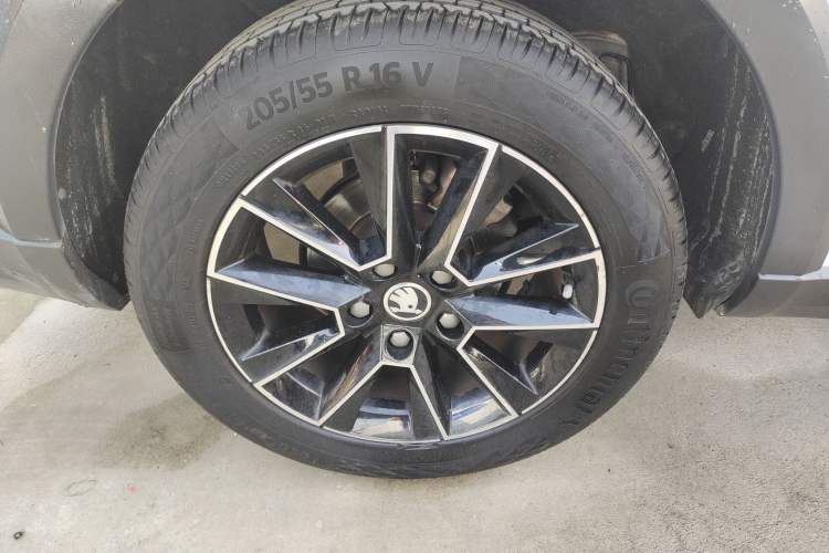 Used Skoda Octavia 2018 Station Wagon TSI230 DSG Luxury Edition
