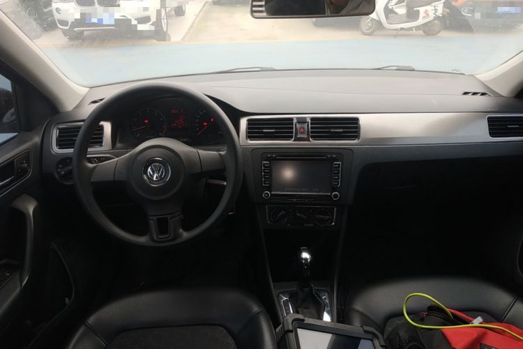 Used Volkswagen Santana 2013 1.6L Automatic Comfort Edition
