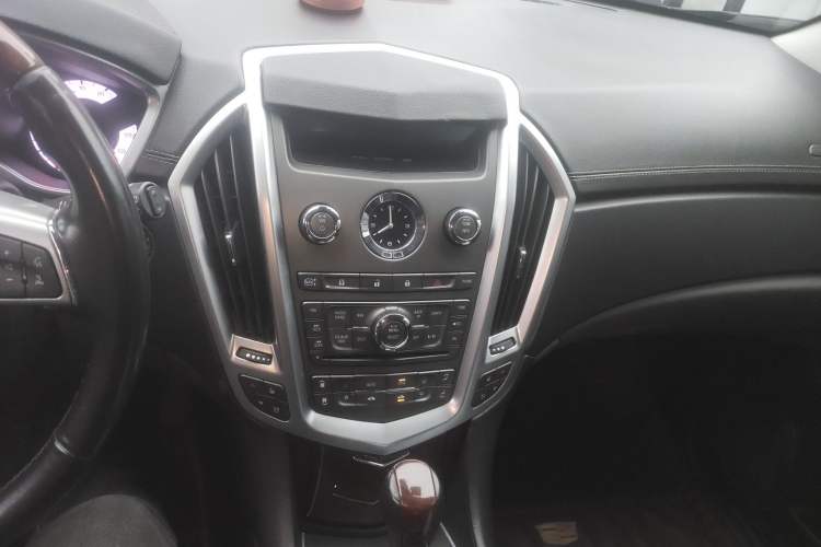 Used Cadillac SRX 2010 3.0L Flagship Edition Audio And AC Panel