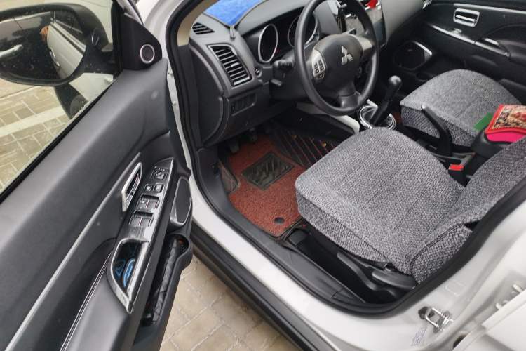 Used Mitsubishi ASX 2018 1.6L Manual Two-Wheel Drive Dynamic Edition Driver Seat