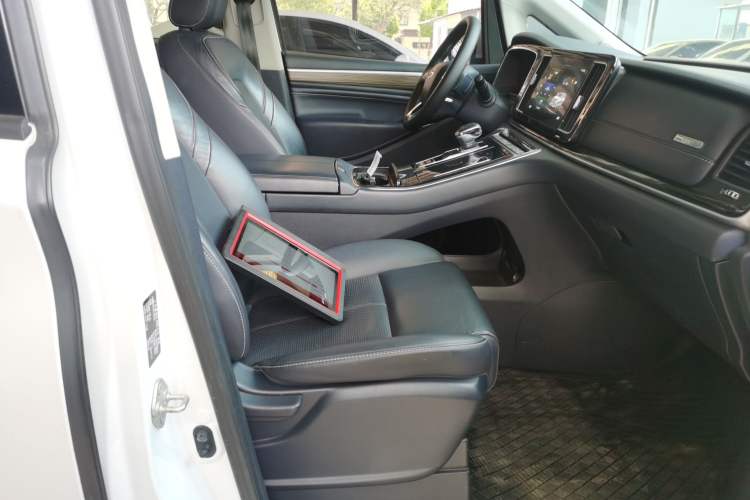 Used GAC Trumpchi M8 2023 Lingxiu Series 390T Deluxe Edition Right Front Seat