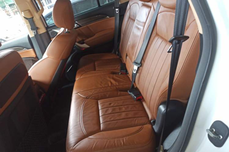 Used Haval H9 2015 2.0T Four-Wheel Drive Luxury 7-Seater