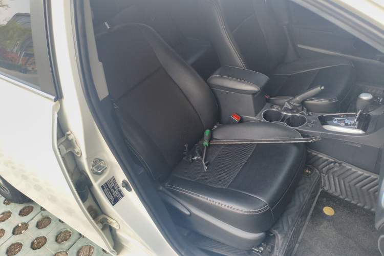 Used Toyota Corolla 2018 1.2T S-CVT GL Smart Enjoyment Version Right Front Seat