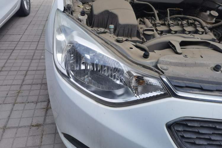 Used Chevrolet Sail 2015 Sail 3 1.5L Manual with Ideal Sunroof Edition