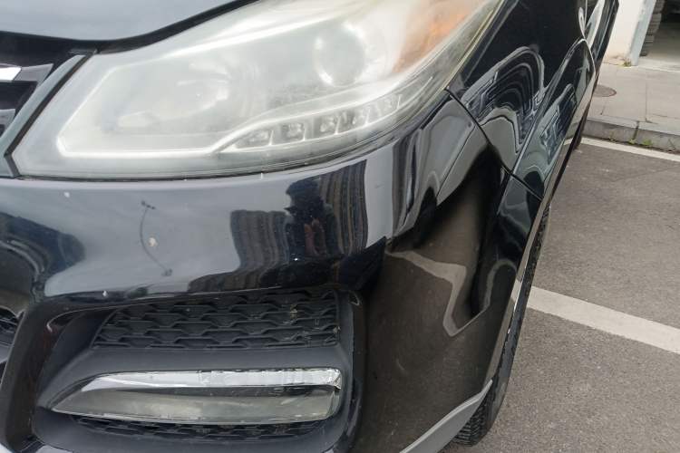 Used JMC Yusheng S350 2013 2.4T Manual Two-Wheel Drive Diesel Ultra-Luxury 5-Seater
