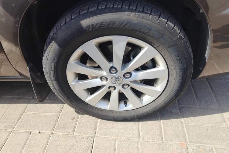 Used Buick GL8 2014 2.4L Classic Edition