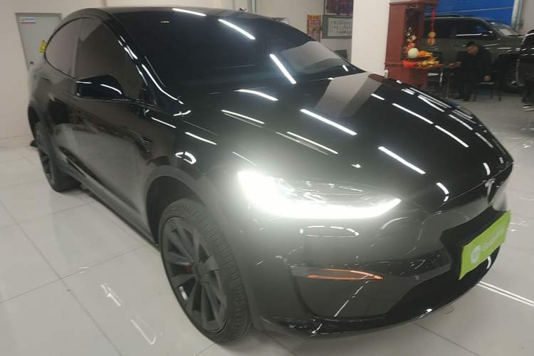 Used Tesla Model X 2023 Three-Motor All-Wheel-Drive Plaid Version Exterior 1