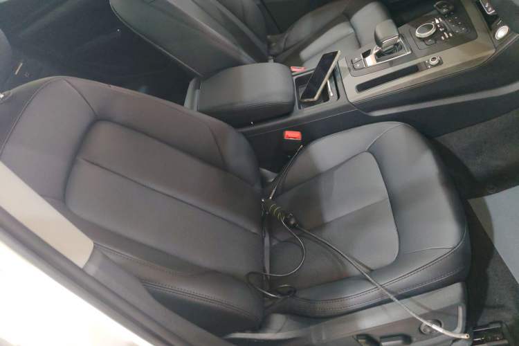 Used Audi Q5L 2018 40 TFSI Prestige Edition China V Right Front Seat