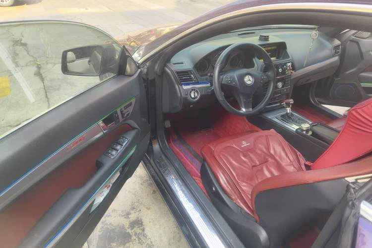 Used Mercedes-Benz E-Class 2010 E 260 CGI Coupe