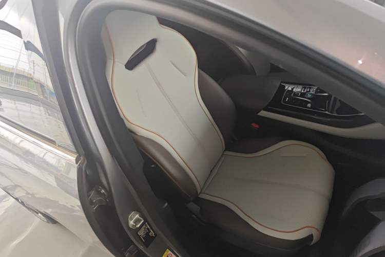 Used BYD Qin PLUS 2024 Honor Edition EV 510KM Leading Model
