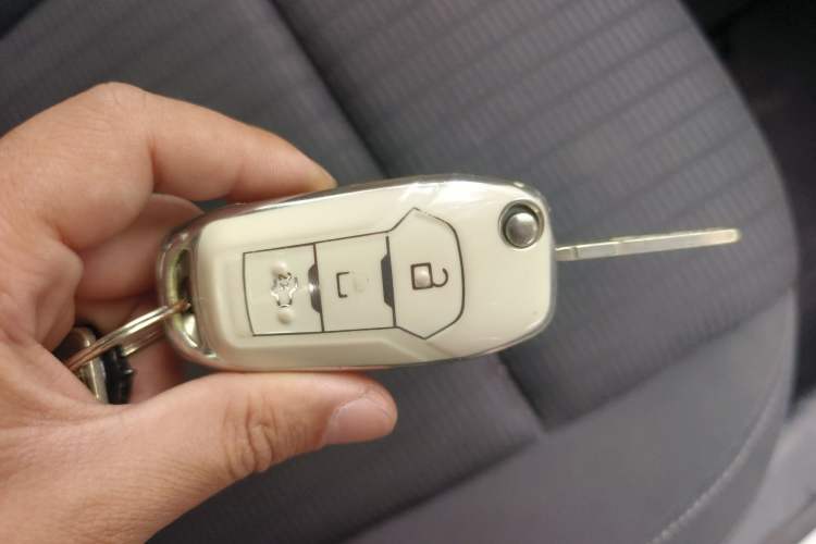 Used Ford Focus 2019 Sedan 1.5L Manual FENGYUE Model China V Emission Standard