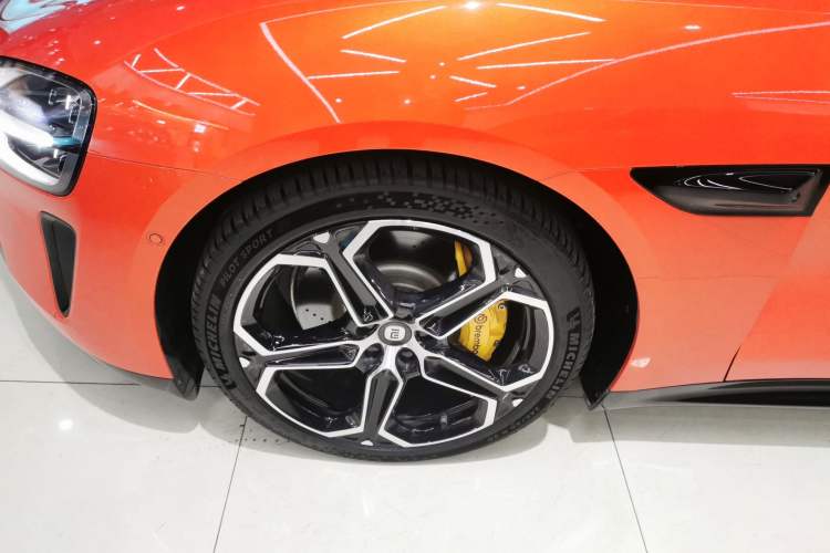 Used Xiaomi Auto SU7 2024 Four-Wheel Drive Ultra-Long Range Advanced Intelligent Driving Max Edition
