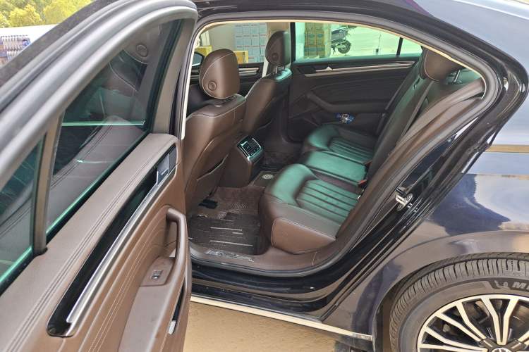 Used Volkswagen Phideon 2021 380TSI Luxury Edition
