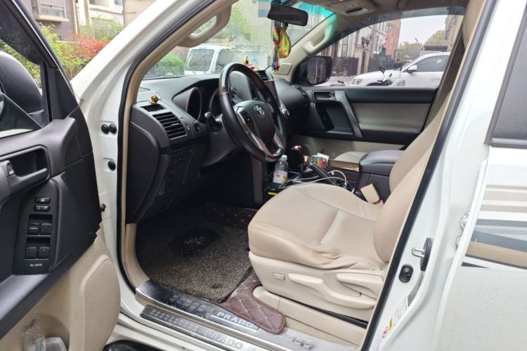 Used Toyota Land Cruiser 
