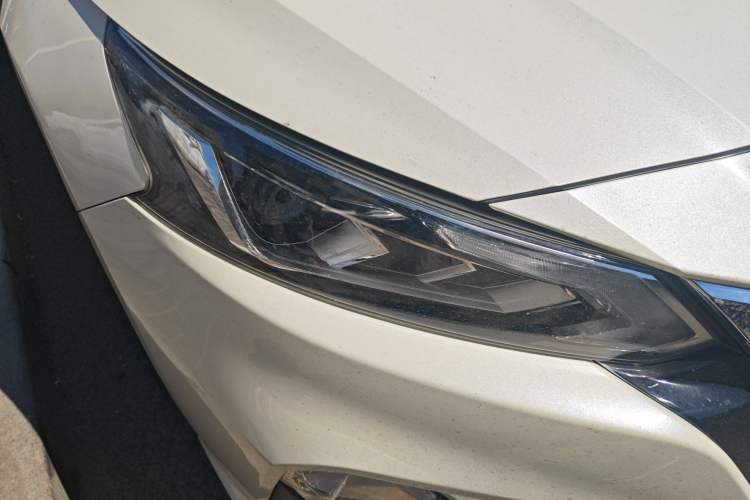 Used Nissan Teana 2021 2.0L XL Comfort Edition Right Front Headlight