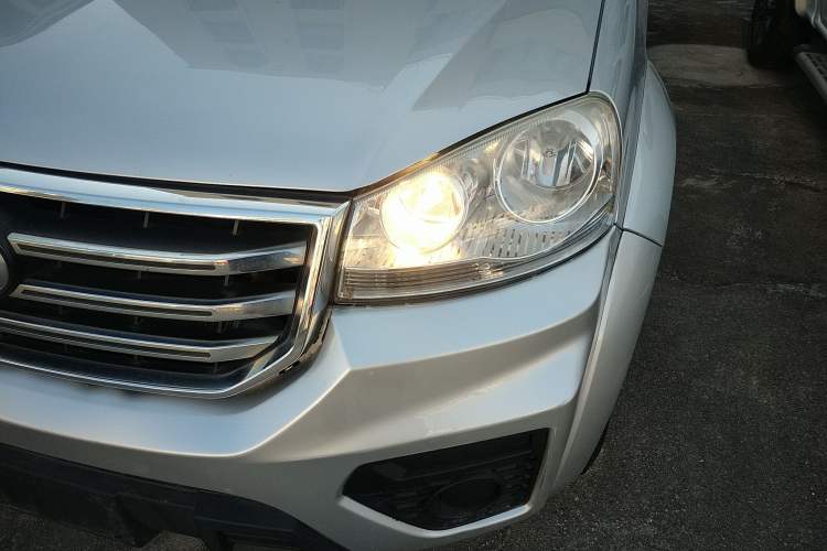 Used Great Wall Wingle 5 2017 2.0T European-spec Diesel Two-Wheel-Drive Entry-Level Big Double-Cab GW4D20D